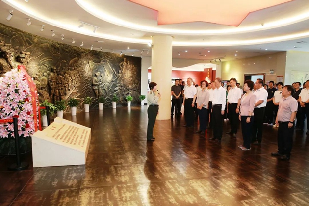 1695352538858696.jpg 4.jpg